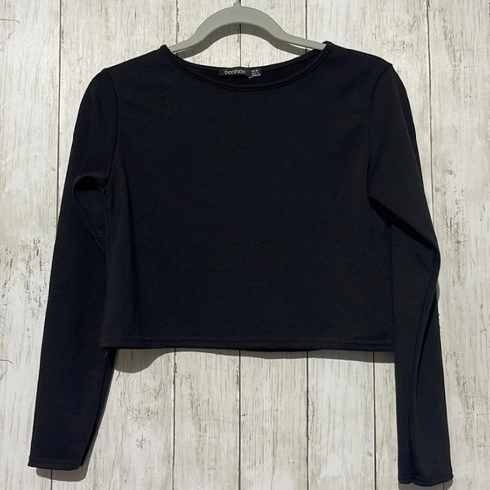 Boohoo Black Long Sleeve Crew Neck Cropped Top Women's Size 6